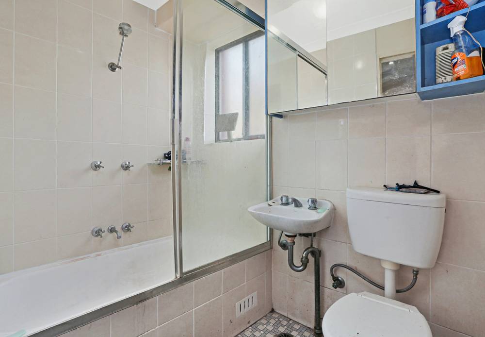 Unit 1/116 Elizabeth Drive, LIVERPOOL, NSW 2170