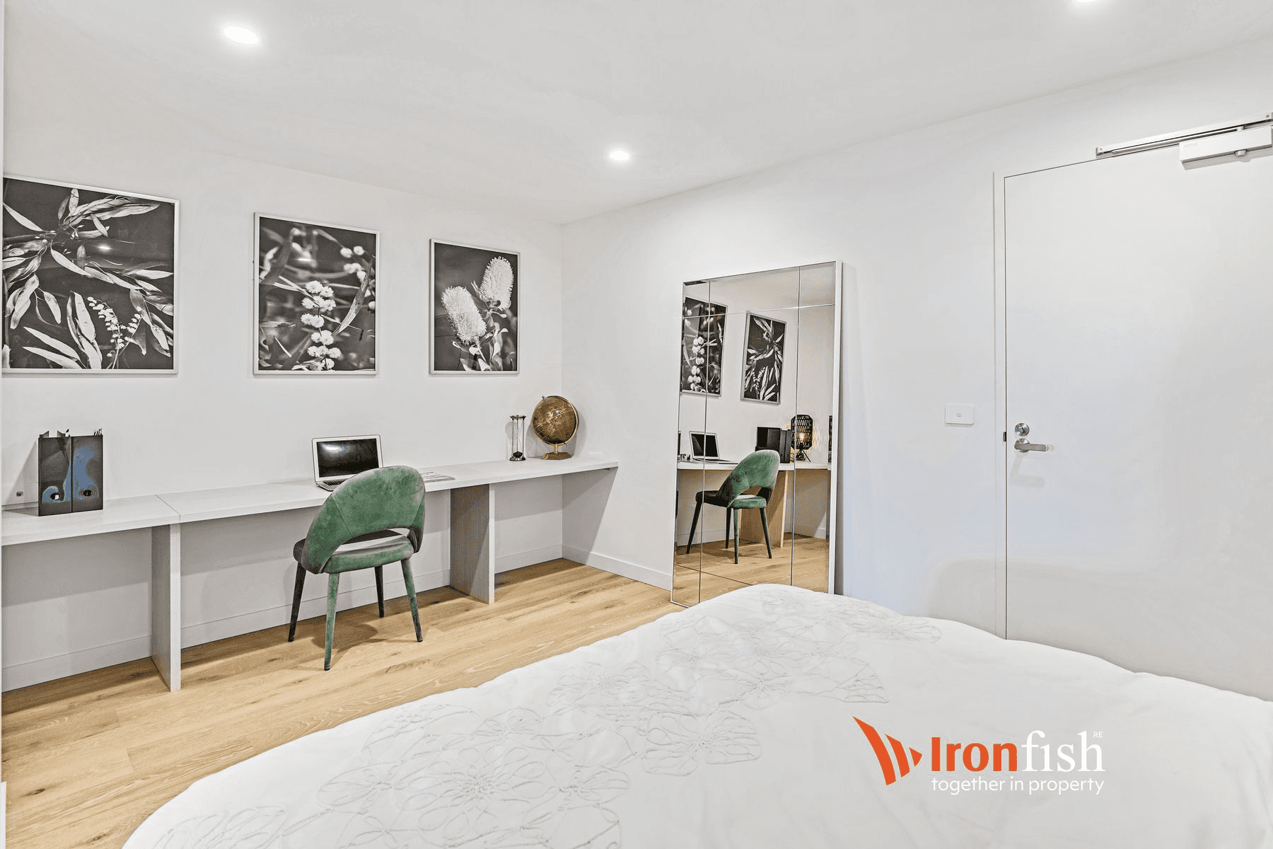 TH319/105 Batman Street, WEST MELBOURNE, VIC 3003