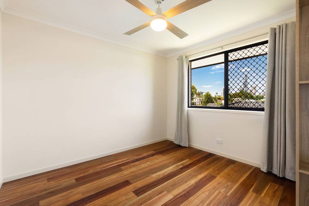20 Verona Avenue, Isle Of Capri, QLD 4217