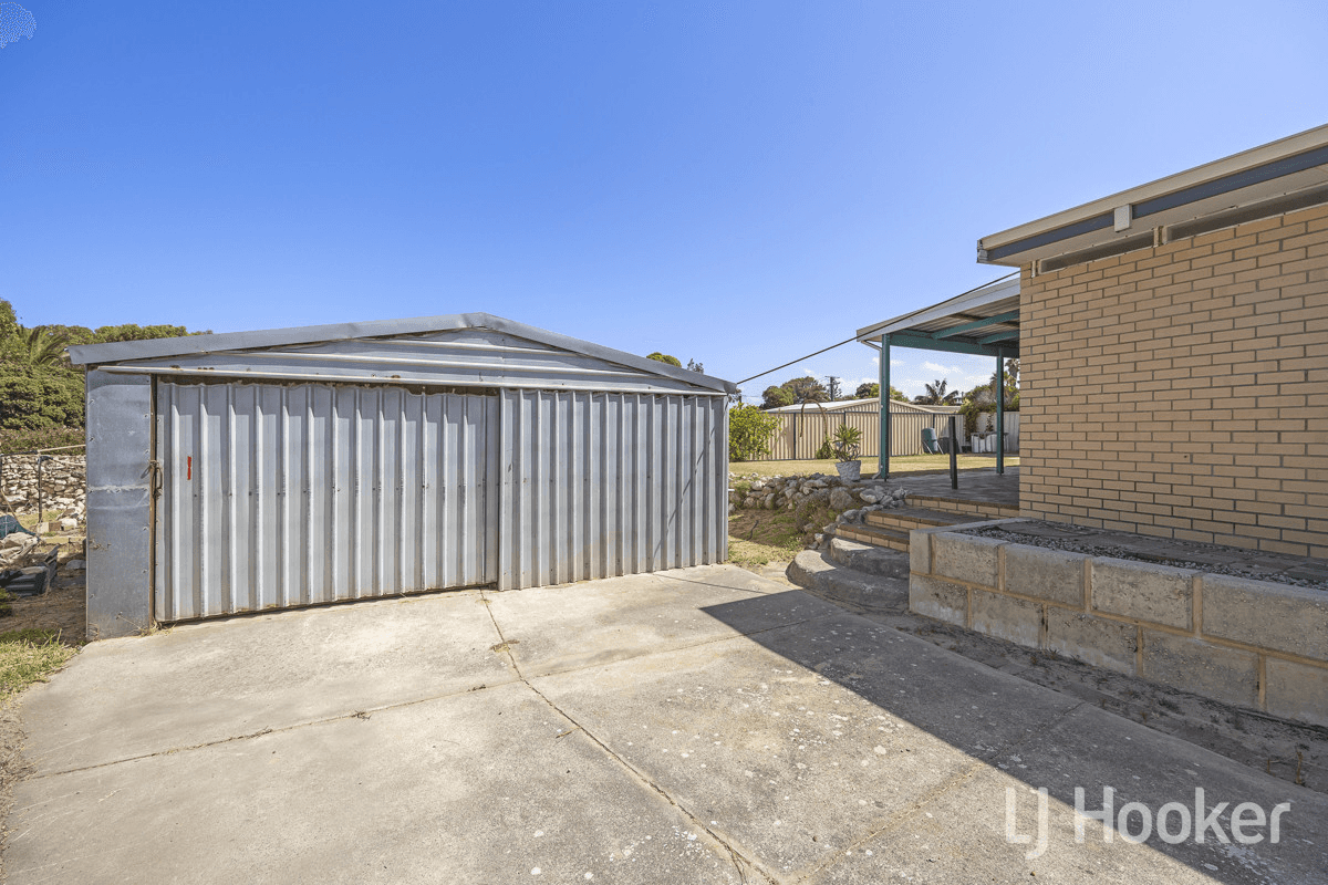 15 Wilson Place, TWO ROCKS, WA 6037