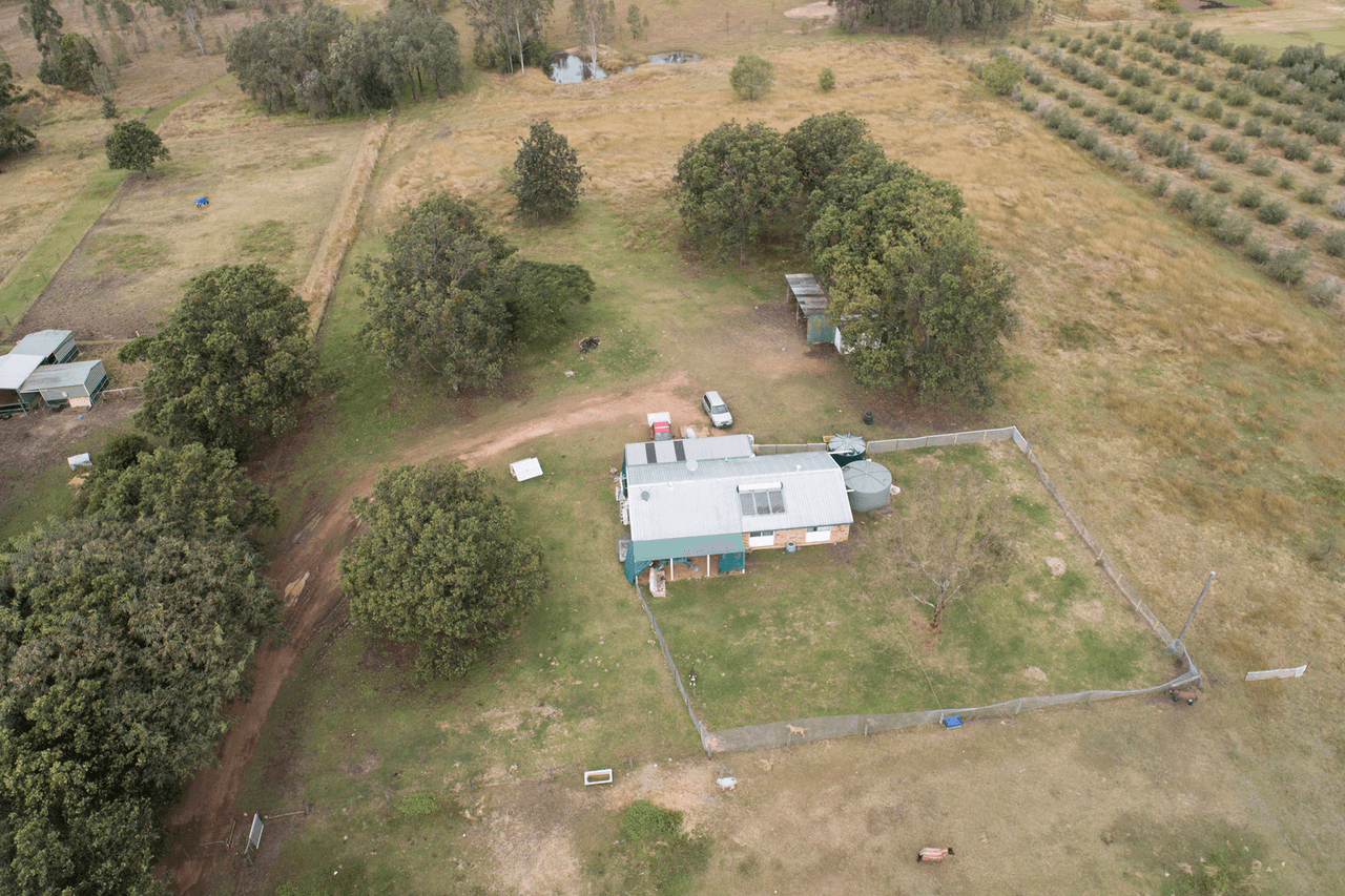 26 Nandine Road, Lockyer Waters, QLD 4311