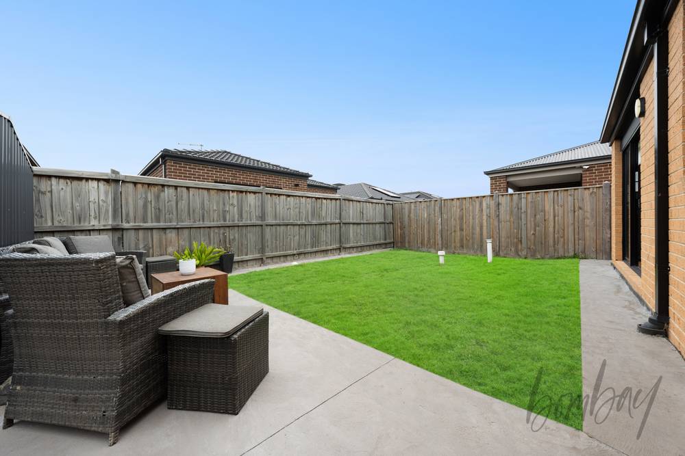 17 Clapham Avenue, CRAIGIEBURN, VIC 3064