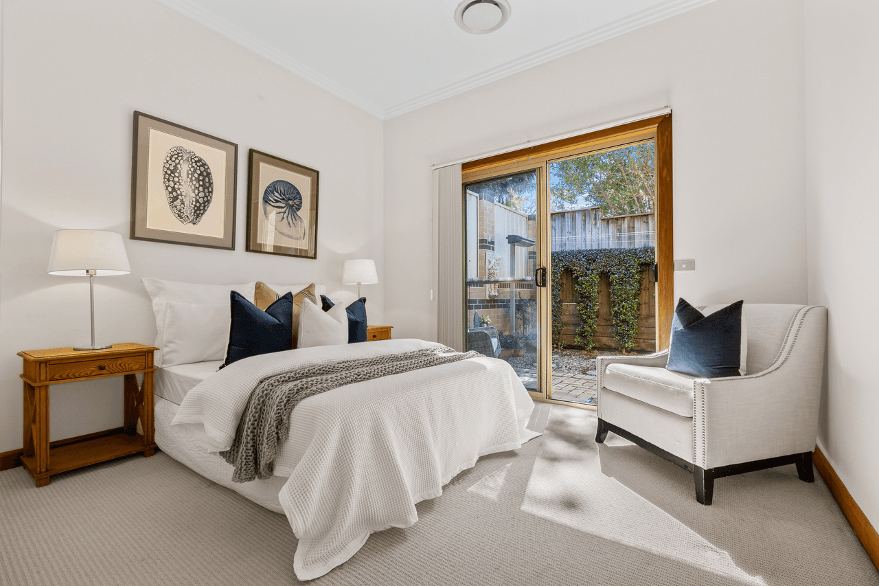 2/180 Pittwater Road, GLADESVILLE, NSW 2111