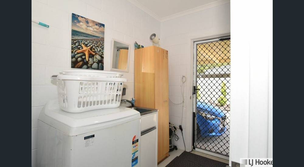 7 AMANDA CRESCENT, TULLY HEADS, QLD 4854