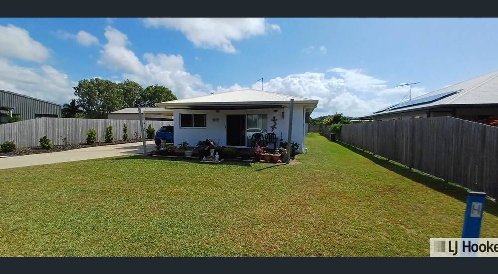 7 AMANDA CRESCENT, TULLY HEADS, QLD 4854