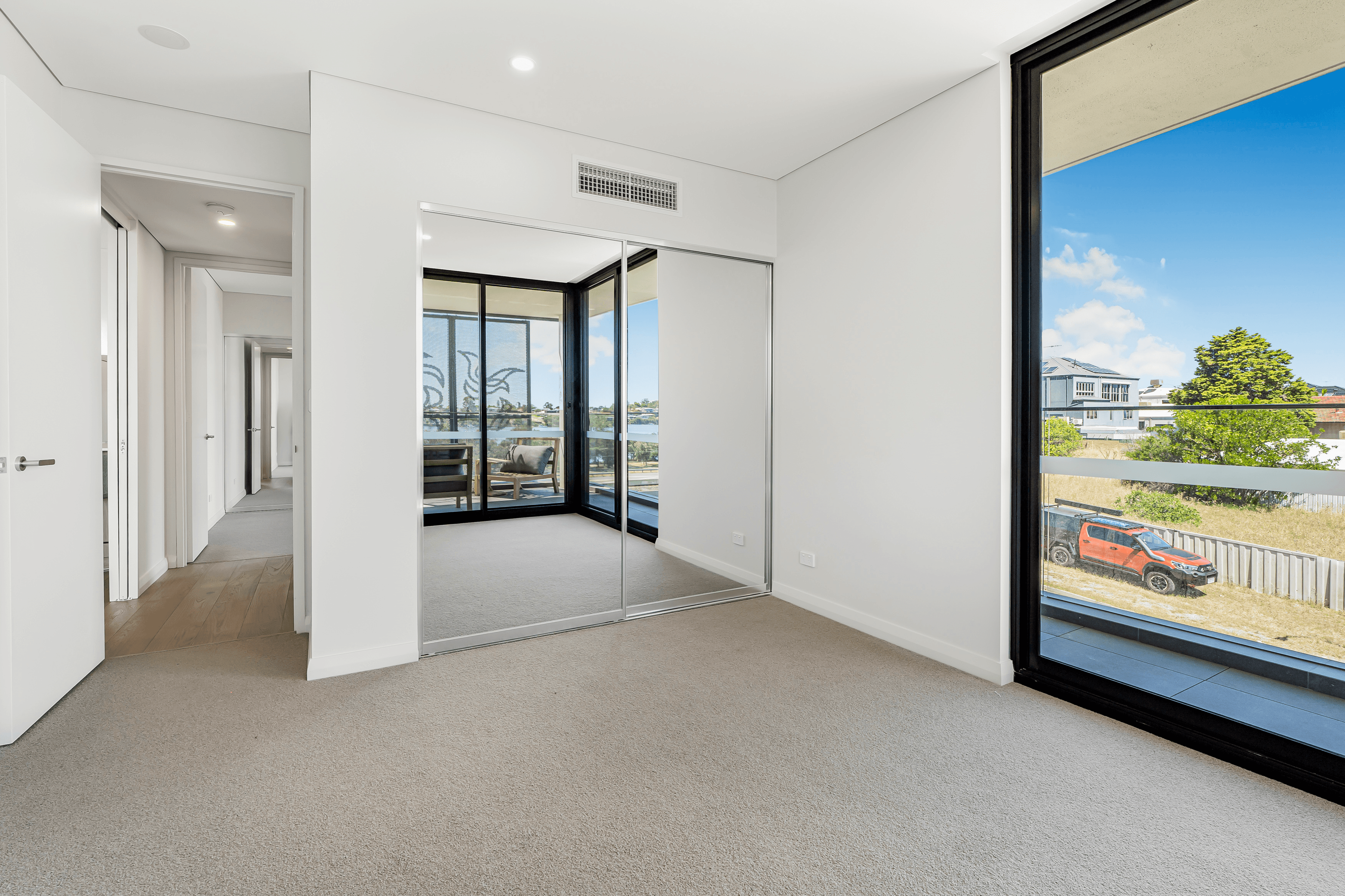 4/4 Paterson Street, COMO, WA 6152