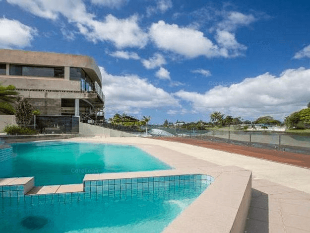 102 Cabana Boulevard, BENOWA WATERS, QLD 4217