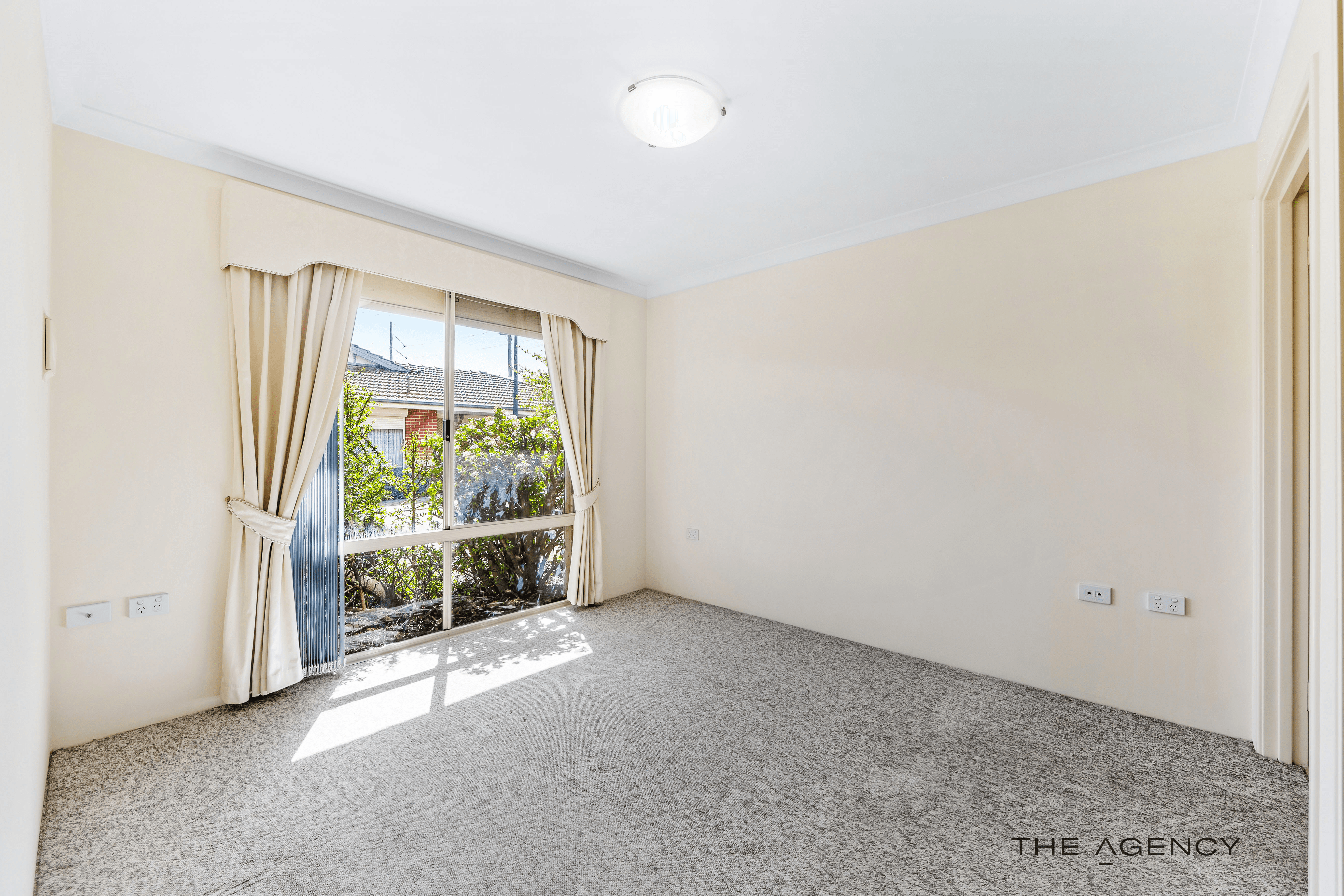 71/267 Wharf Street, Queens Park, WA 6107