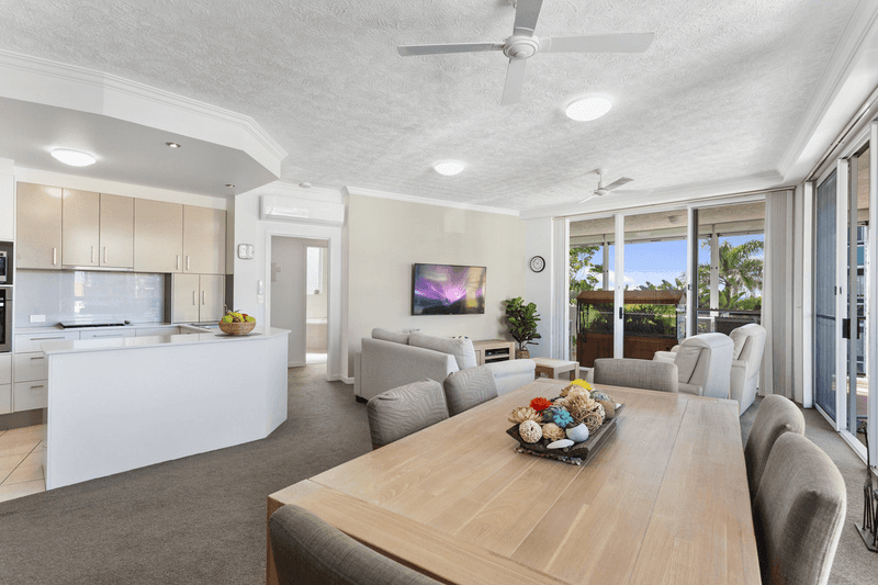 3/3 Twenty Seventh Avenue, Palm Beach, QLD 4221