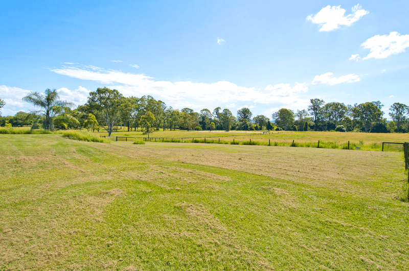 89 Lancebark Road, GLENLOGAN, QLD 4280