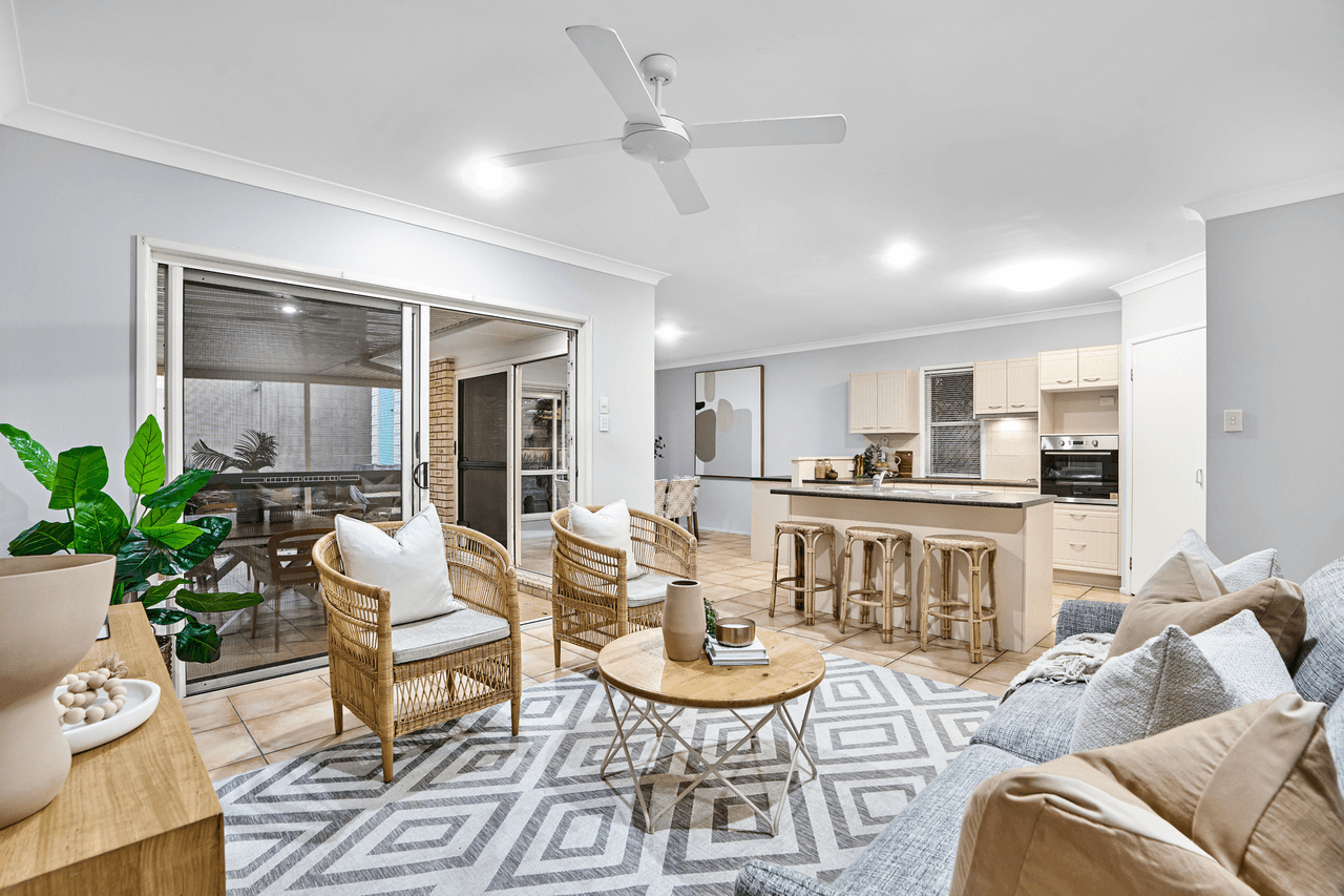 170  Hindes Street, Lota, QLD 4179