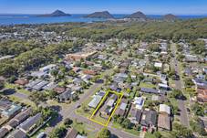 1 & 2/ 11 Wentworth Avenue, NELSON BAY, NSW 2315