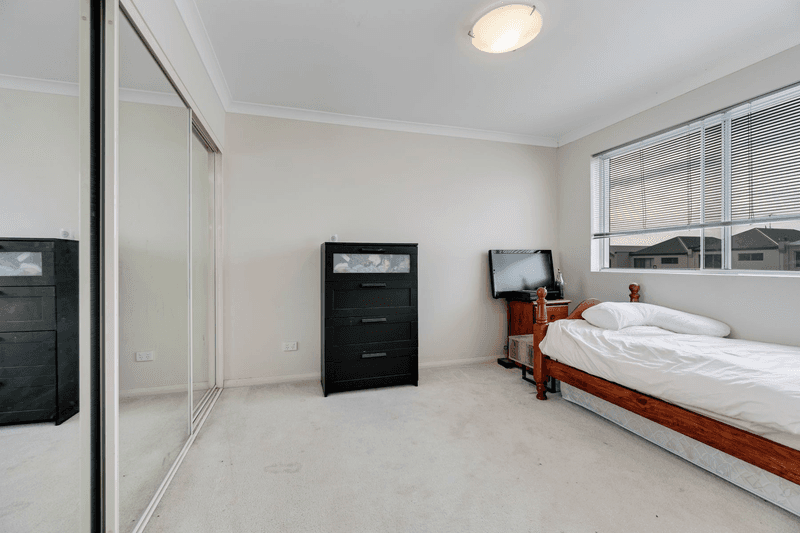 11 Redfern Bend, CLARKSON, WA 6030