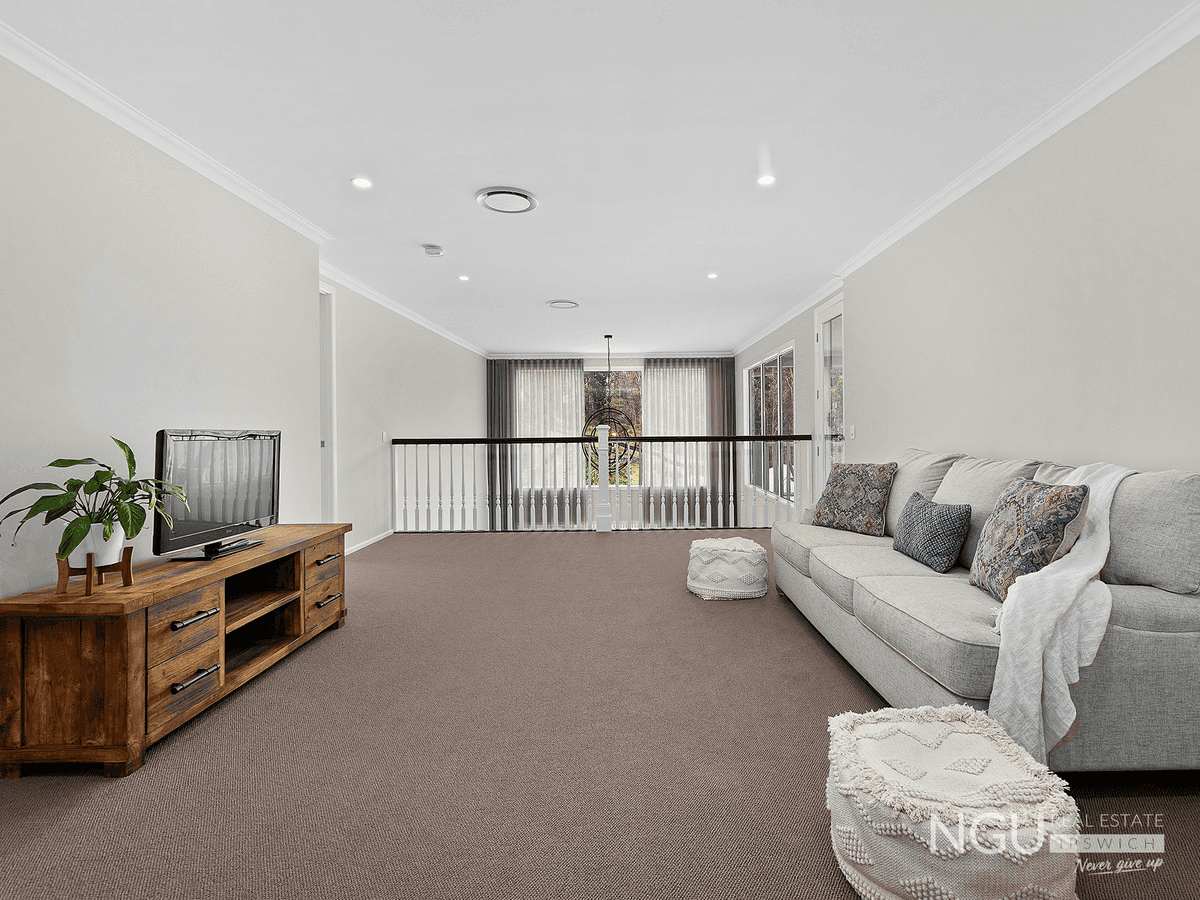 86 Kenneth Drive, Augustine Heights, QLD 4300