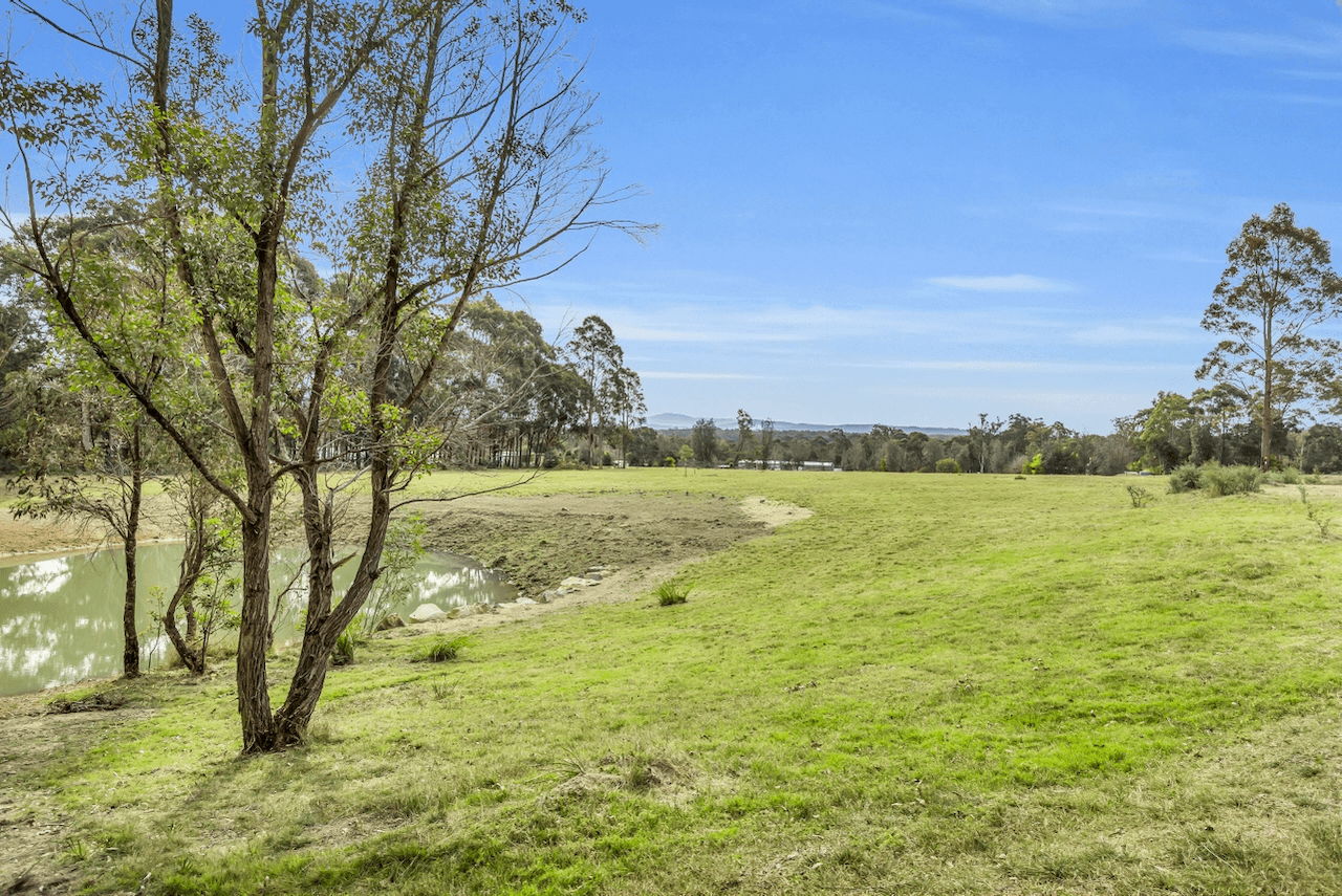 8 Sugar Glider Lane, Wallagoot, NSW 2550