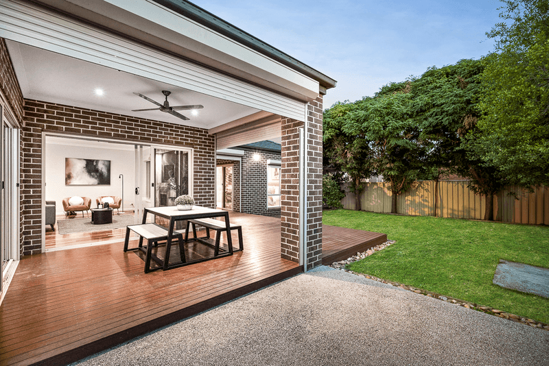 24 The Avenue, CAROLINE SPRINGS, VIC 3023