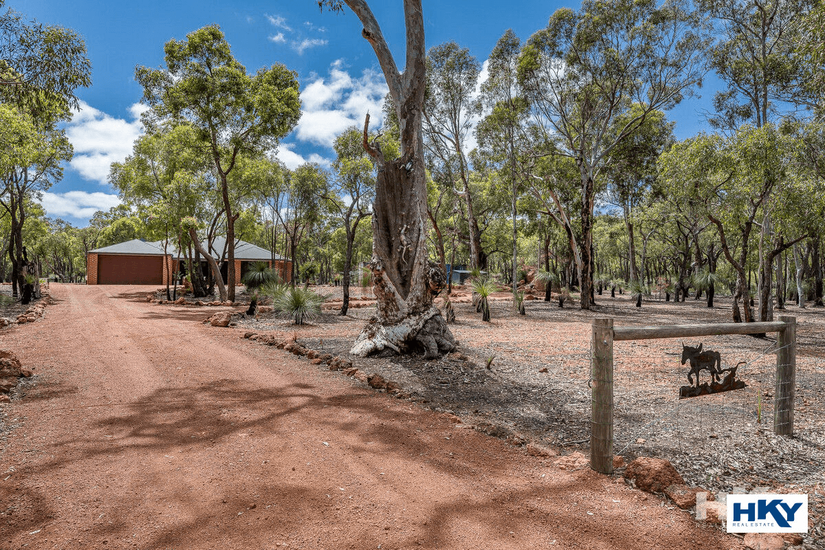 15 Jacaranda Close, Chittering, WA 6084