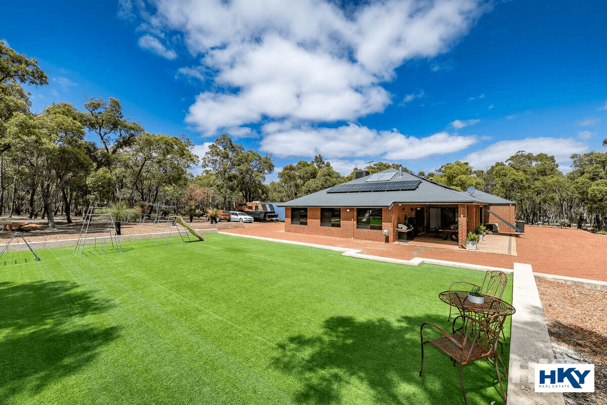 15 Jacaranda Close, Chittering, WA 6084