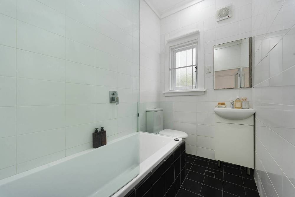 4/86 Beach Road, BONDI BEACH, NSW 2026