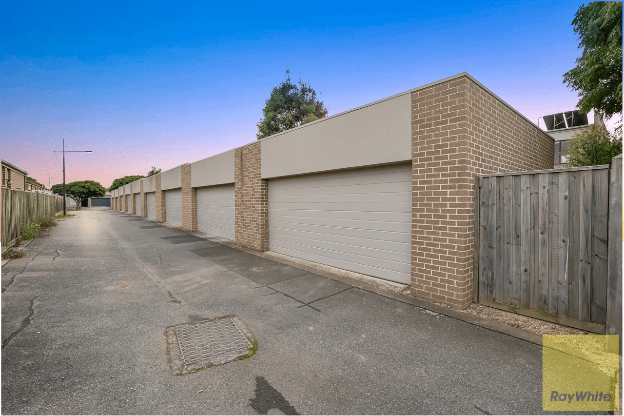 1 Tumstone Lane, WILLIAMS LANDING, VIC 3027