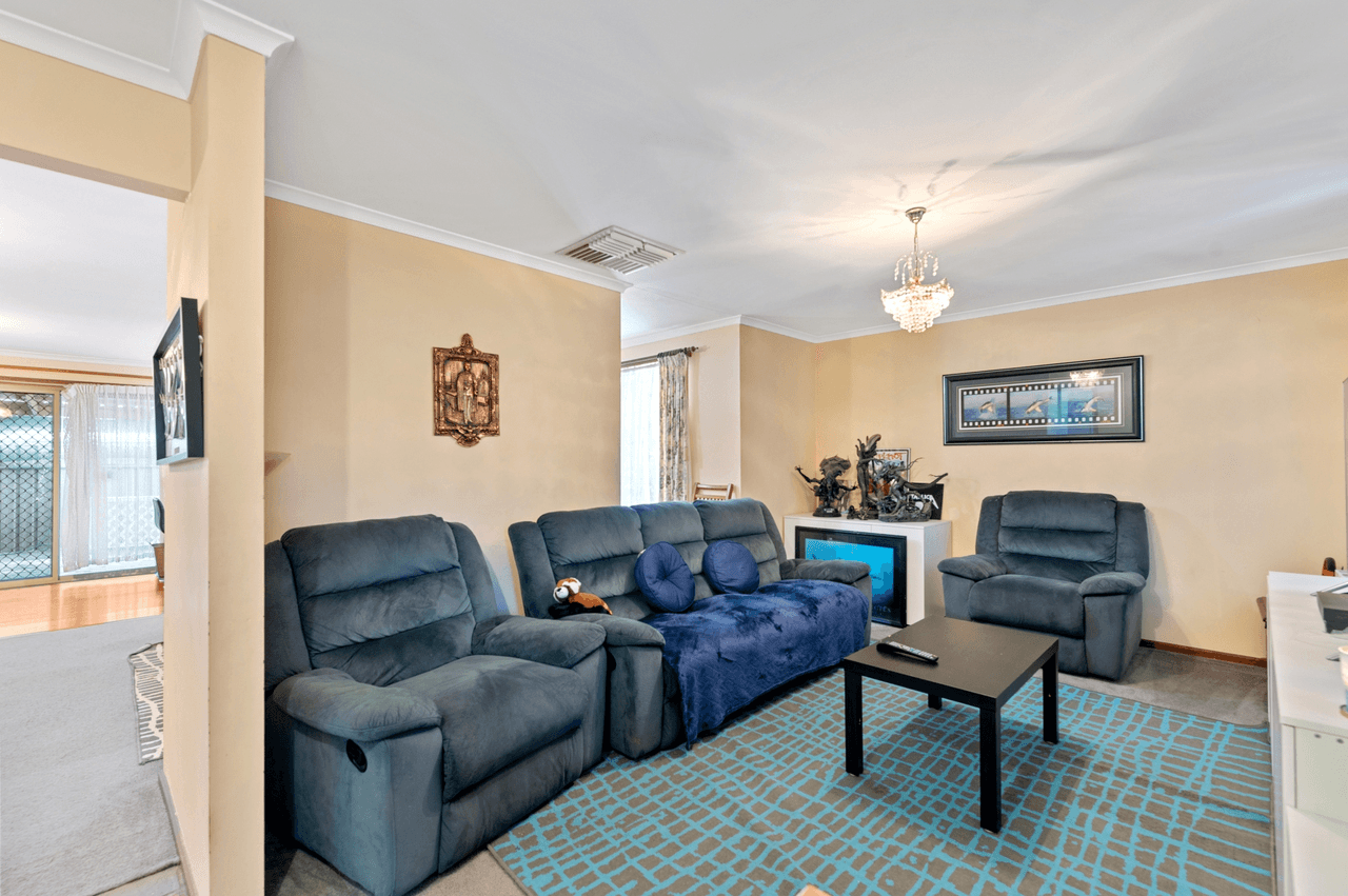 6 Windsor Court, Morphett Vale, SA 5162