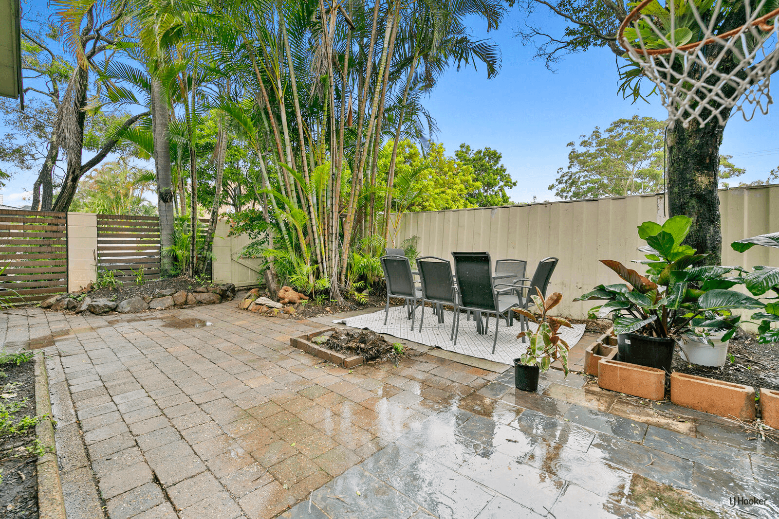 1/4 Tahiti Avenue, Palm Beach, QLD 4221