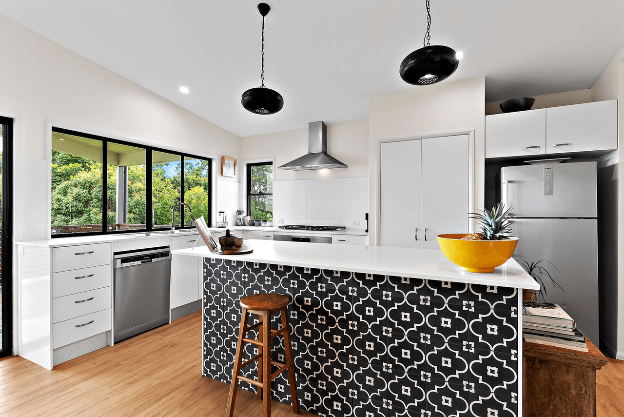 25 Kingsview Drive, FLAXTON, QLD 4560