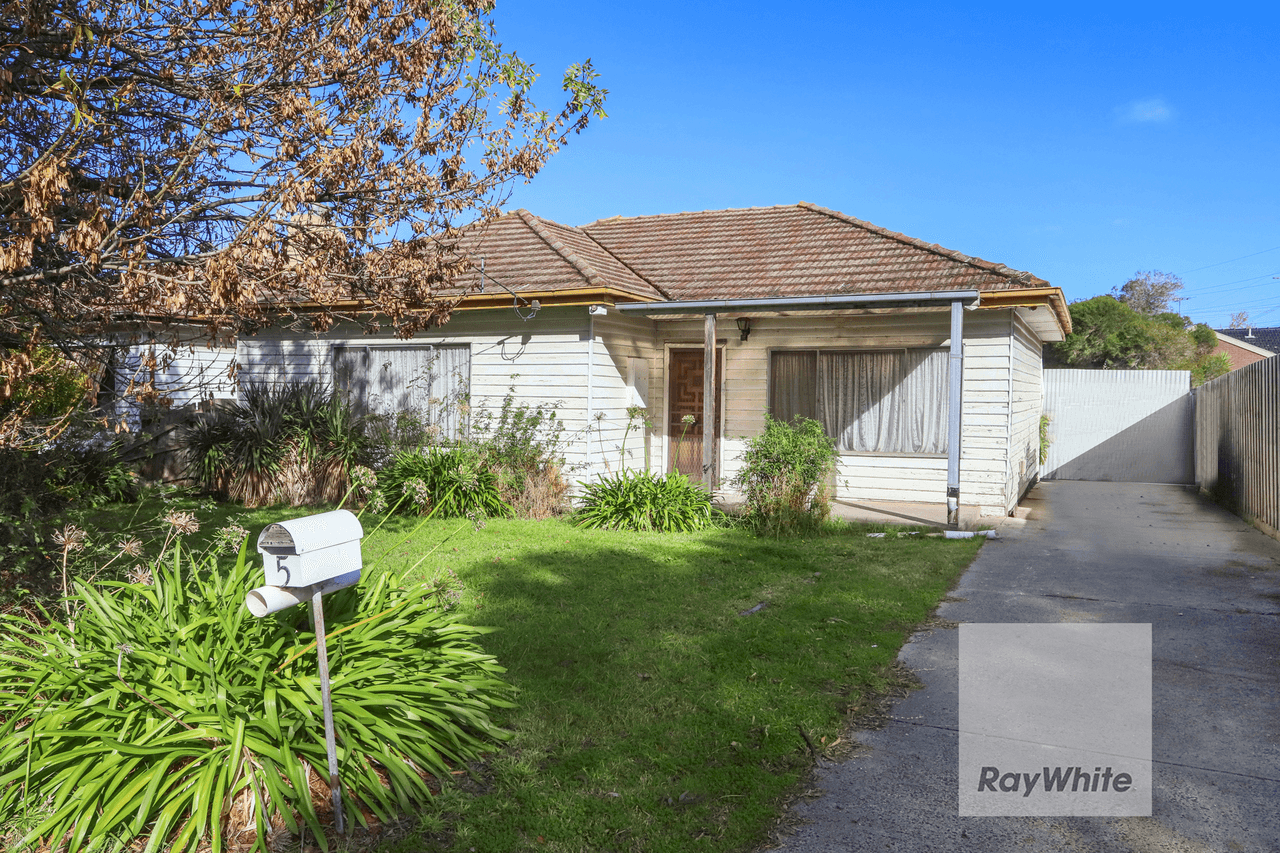 5 Warwick Place, TULLAMARINE, VIC 3043