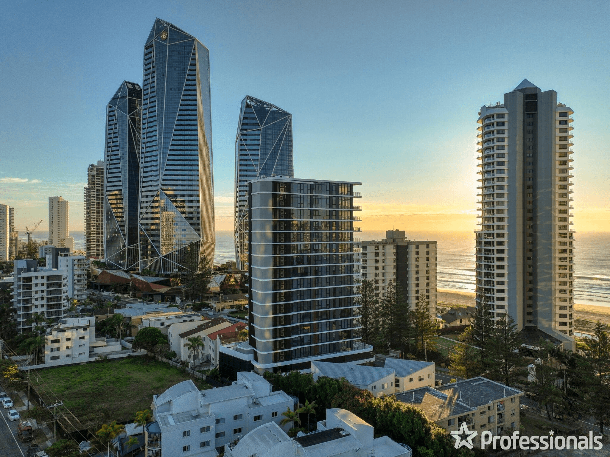 1402/61 Old Burleigh Road, SURFERS PARADISE, QLD 4217