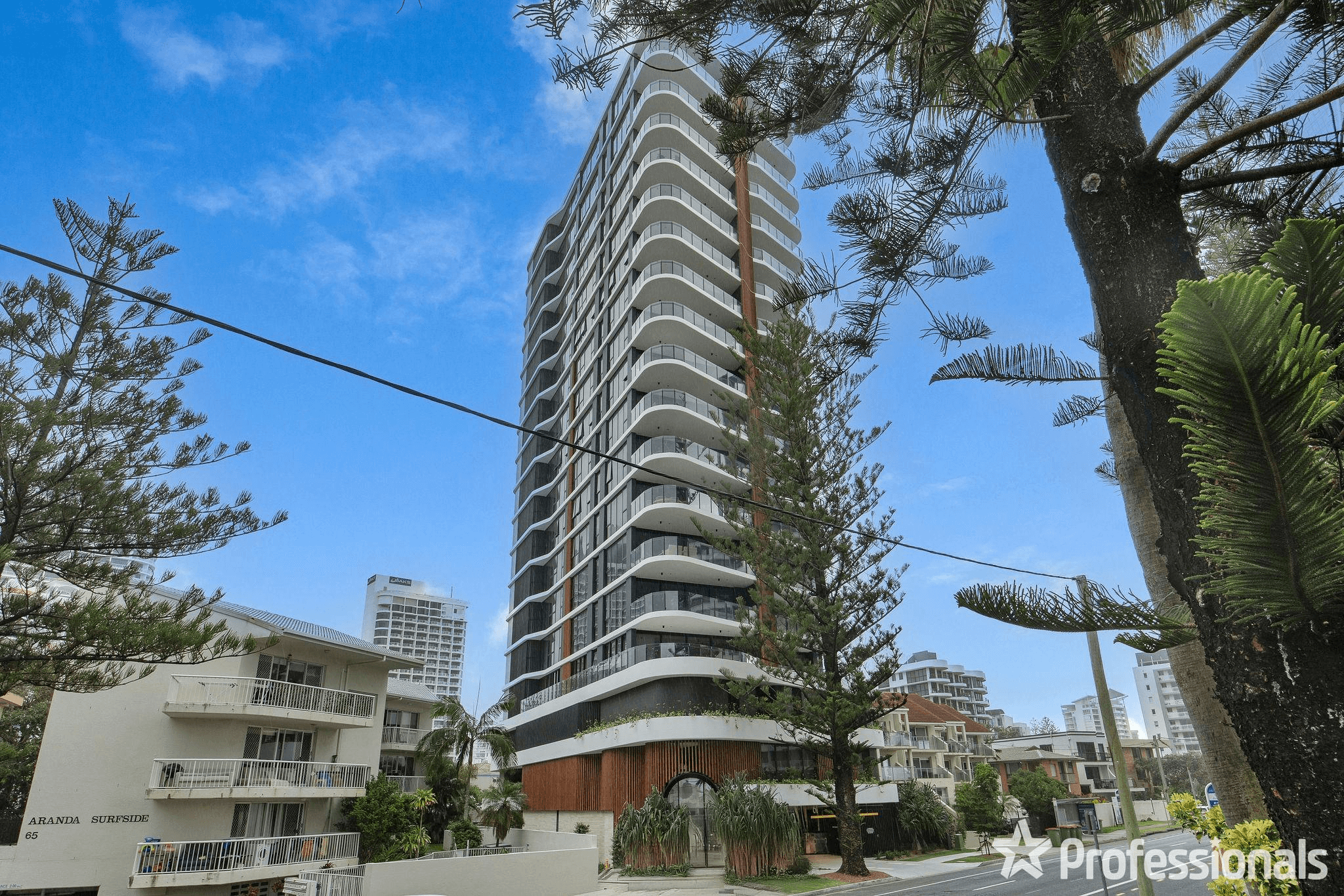 1402/61 Old Burleigh Road, SURFERS PARADISE, QLD 4217