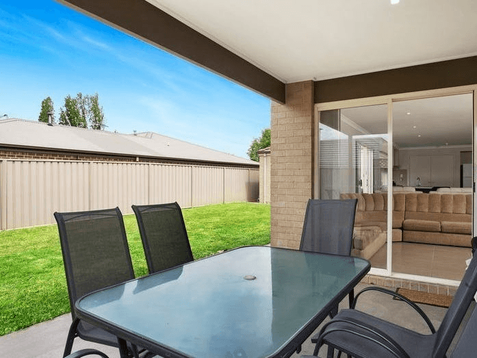 98 Yarralumla Drive, WODONGA, VIC 3690
