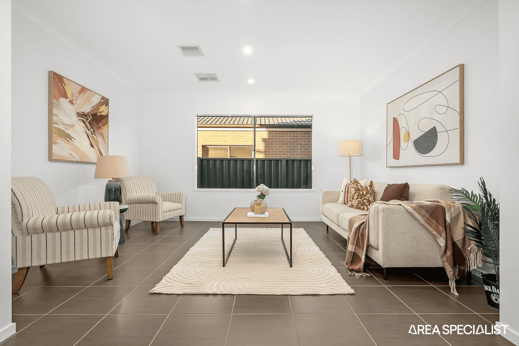 19 Hammersmith Way, Cranbourne East, VIC 3977