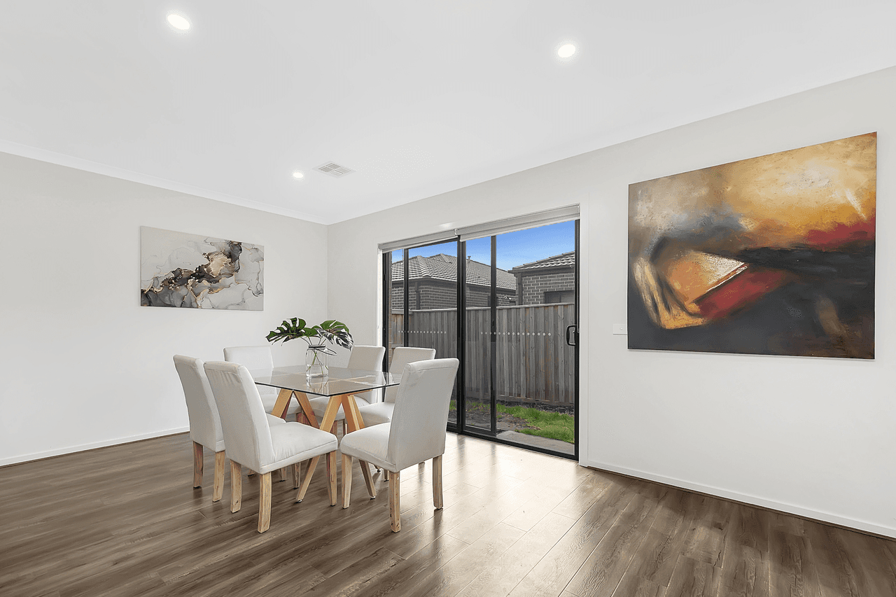 5 Burgess Street, MERNDA, VIC 3754