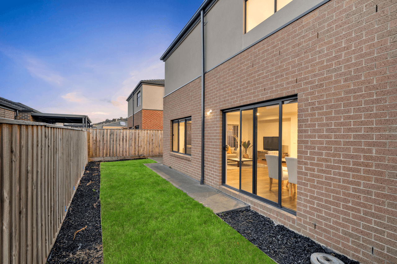 5 Burgess Street, MERNDA, VIC 3754