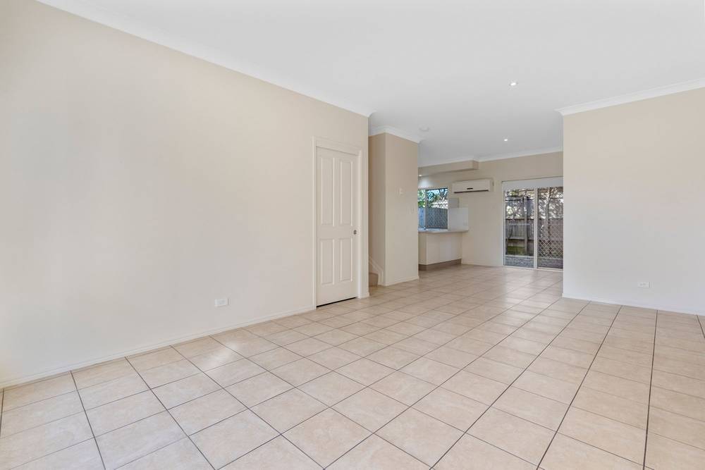 8/11 Pyranees Street, CALAMVALE, QLD 4116
