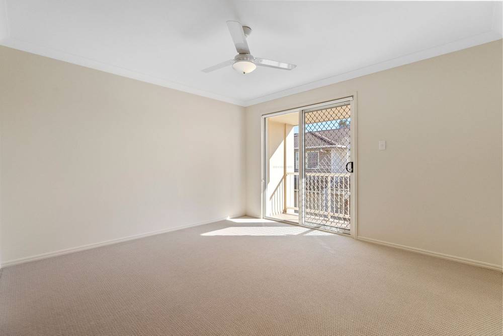8/11 Pyranees Street, CALAMVALE, QLD 4116