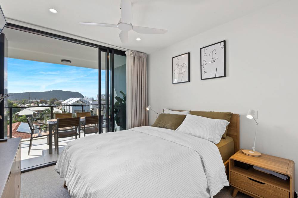 302/3-7 Twenty Fourth Avenue, PALM BEACH, QLD 4221