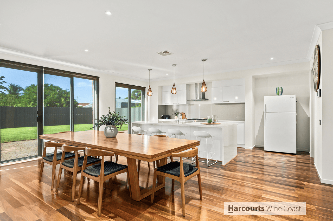 25 Albany Avenue, PORT NOARLUNGA SOUTH, SA 5167