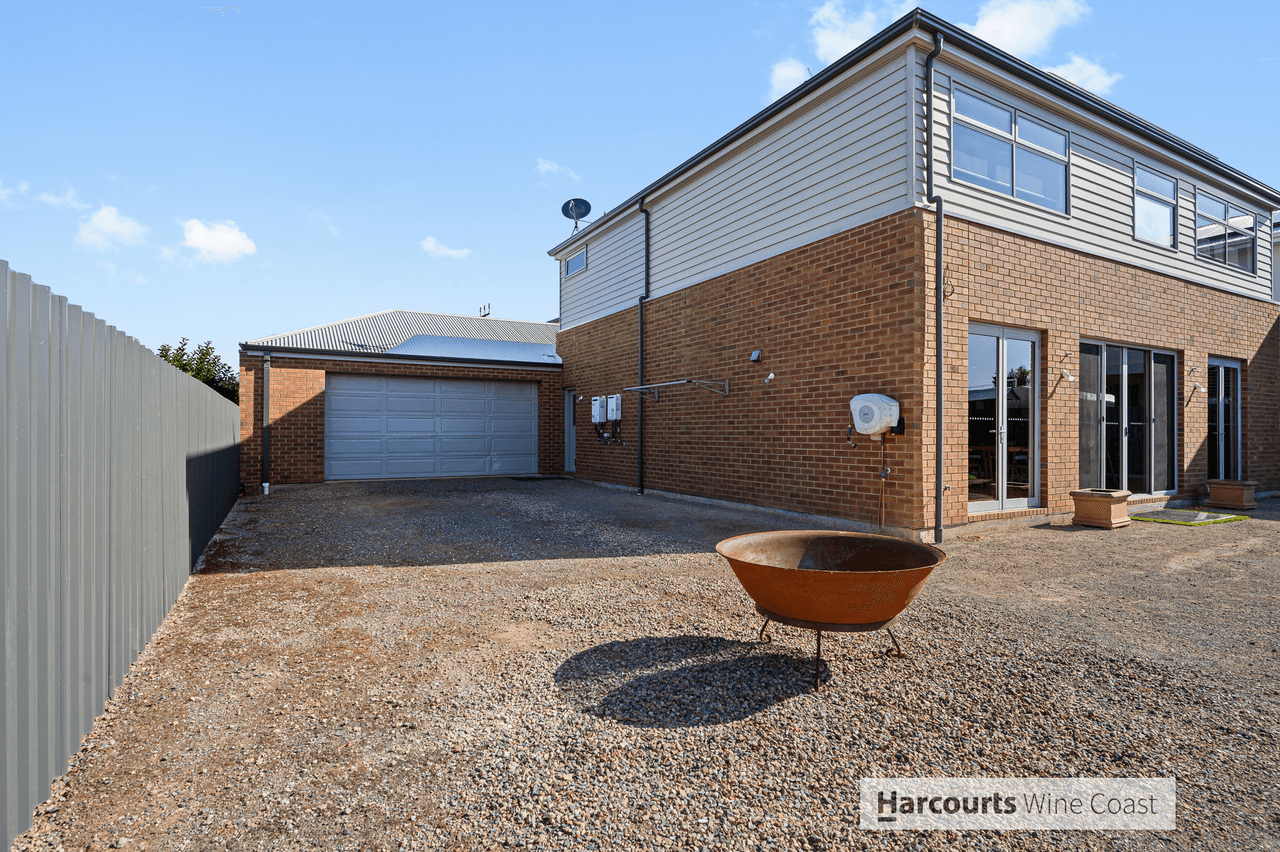 25 Albany Avenue, PORT NOARLUNGA SOUTH, SA 5167