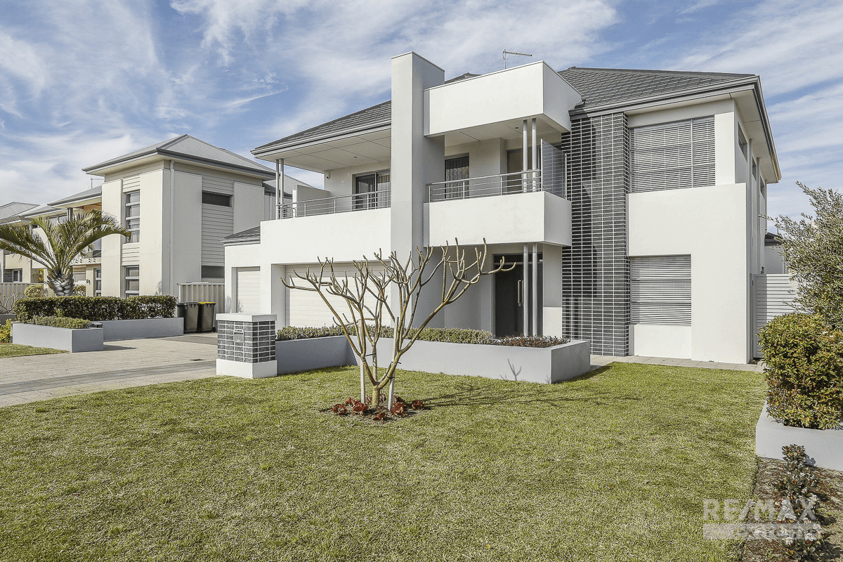 19 Romano Crescent, Iluka, WA 6028