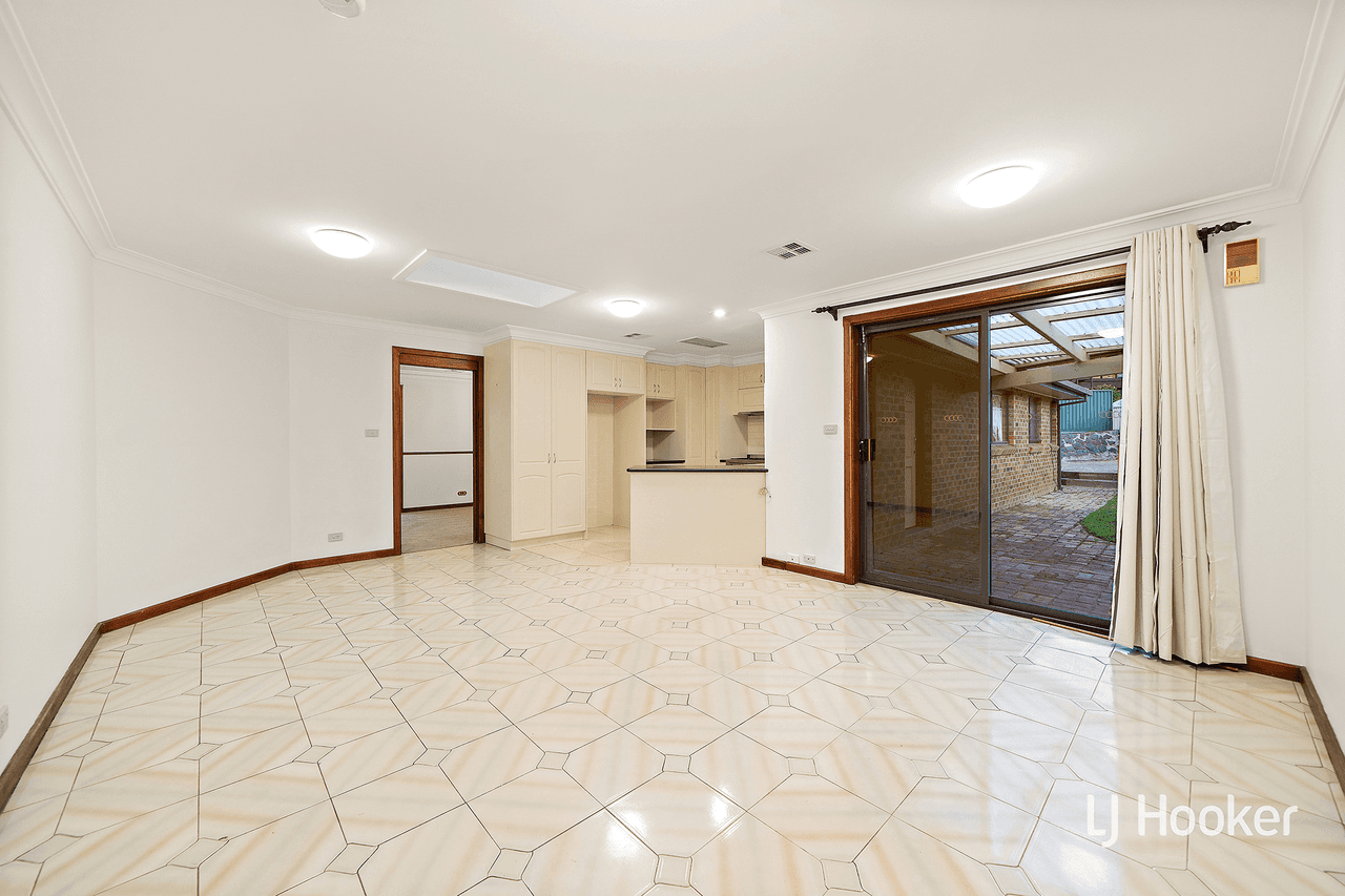 27 Rusten Street, KARABAR, NSW 2620