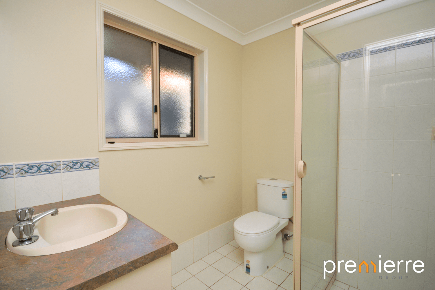 7 Eton Court, FOREST LAKE, QLD 4078