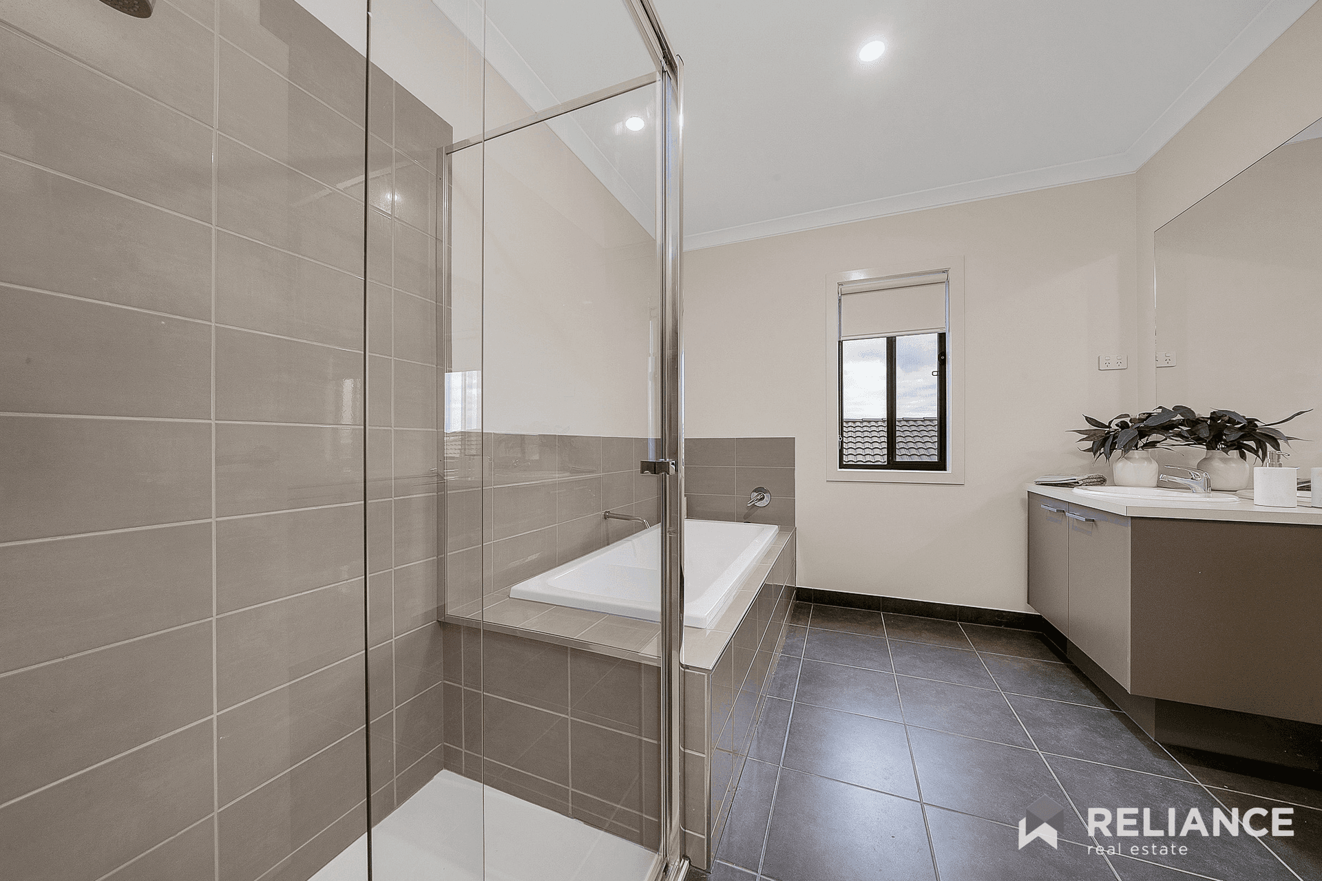 5 Lachie Grove, Point Cook, VIC 3030