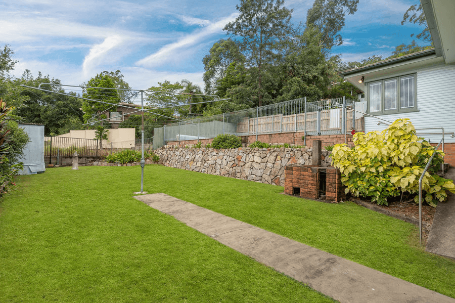 115  Mountain Street, MOUNT GRAVATT, QLD 4122