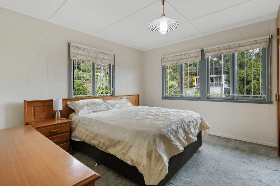 115  Mountain Street, MOUNT GRAVATT, QLD 4122