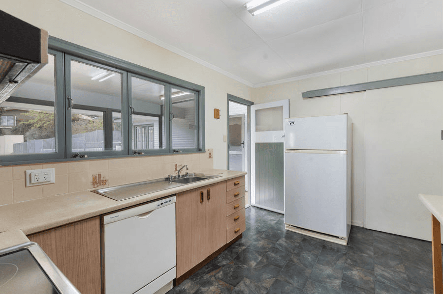 115  Mountain Street, MOUNT GRAVATT, QLD 4122