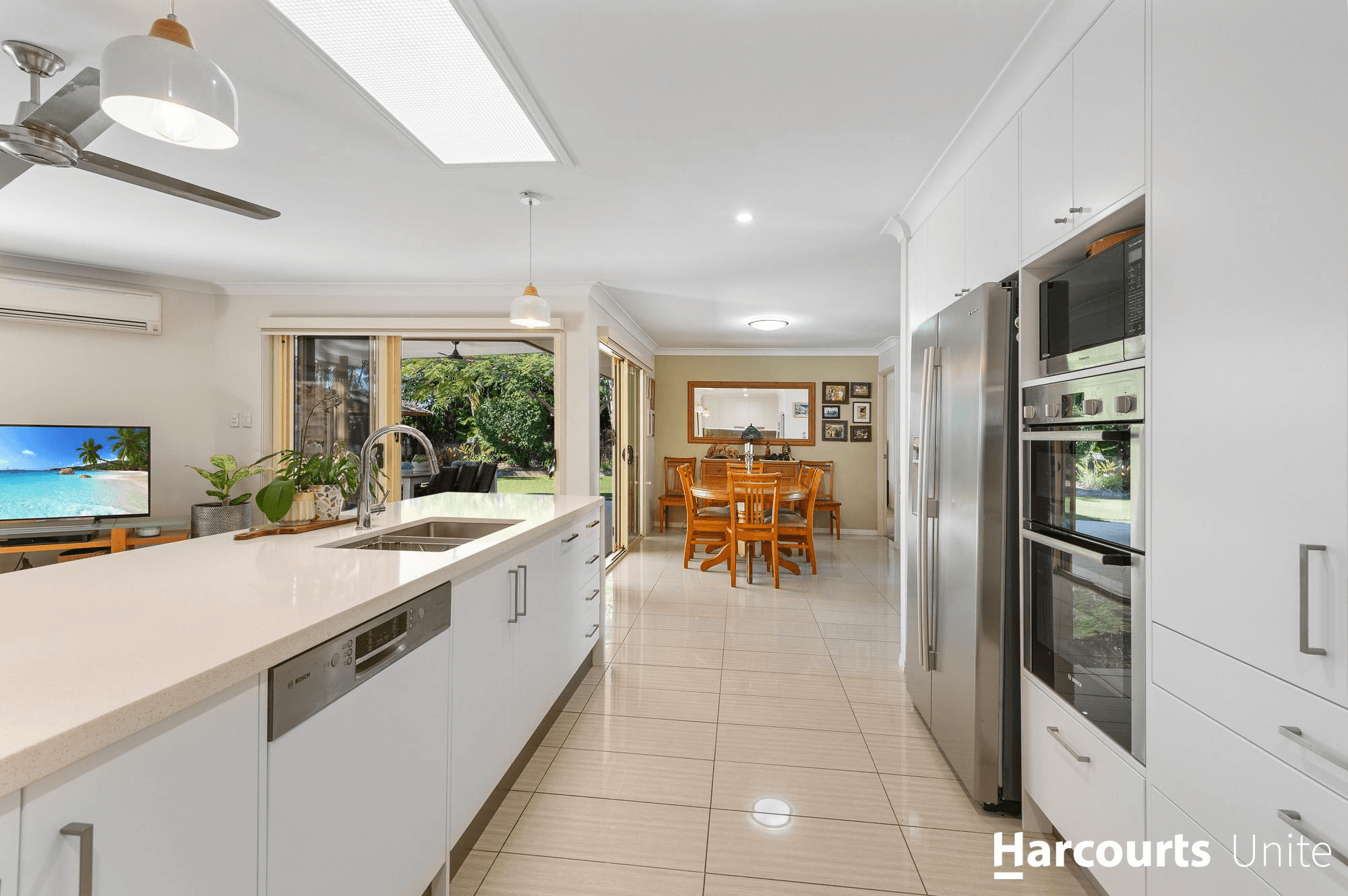 18 Camarsh Drive, MURRUMBA DOWNS, QLD 4503