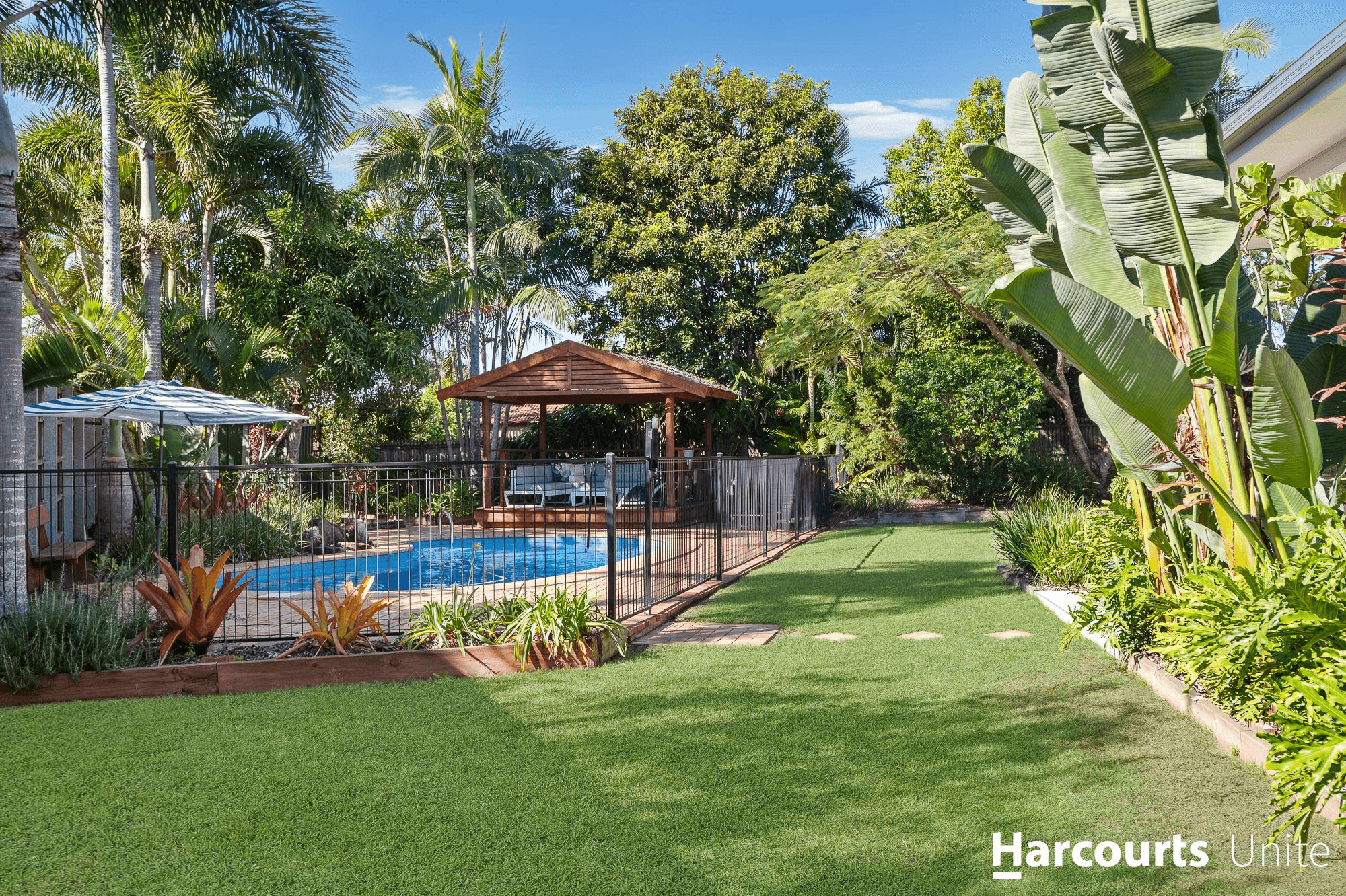 18 Camarsh Drive, MURRUMBA DOWNS, QLD 4503