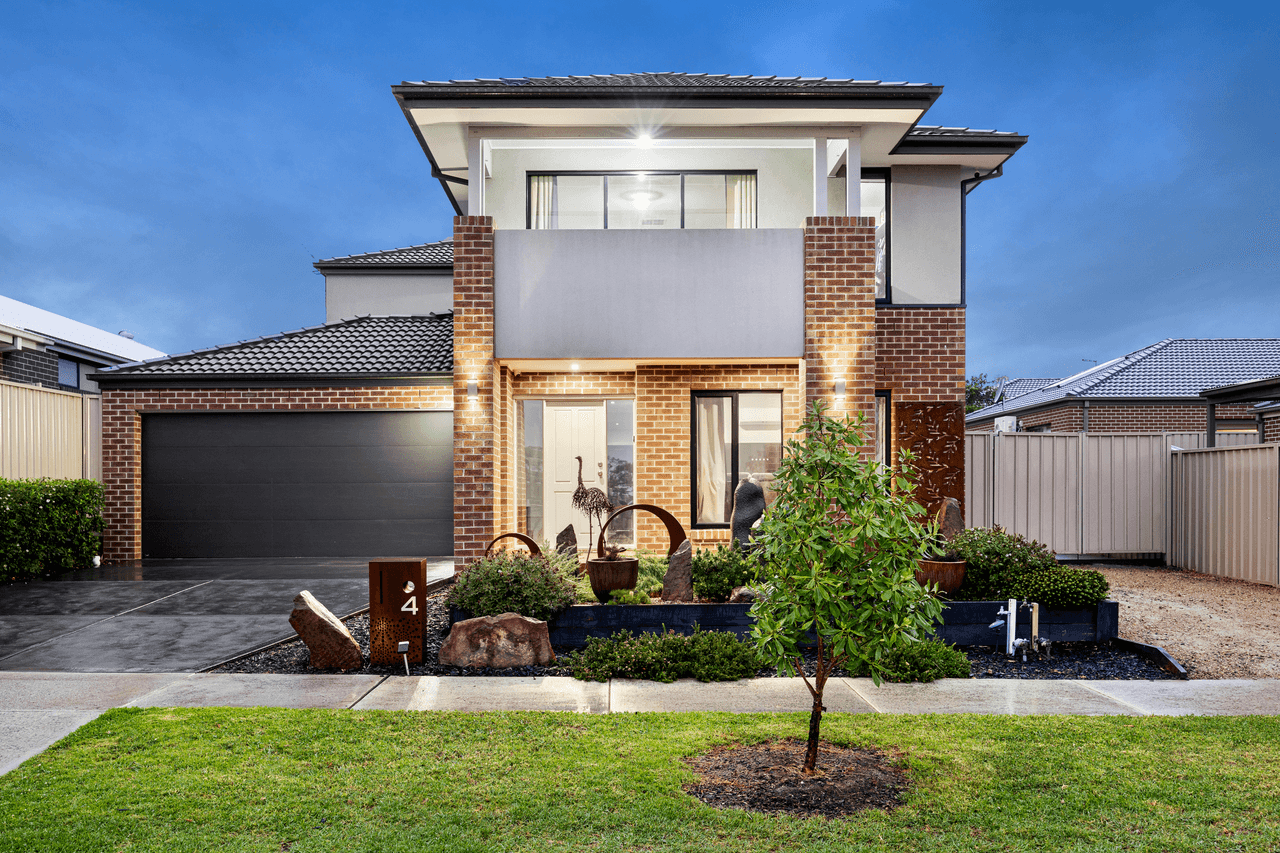 4 Talbot Drive, PAKENHAM, VIC 3810