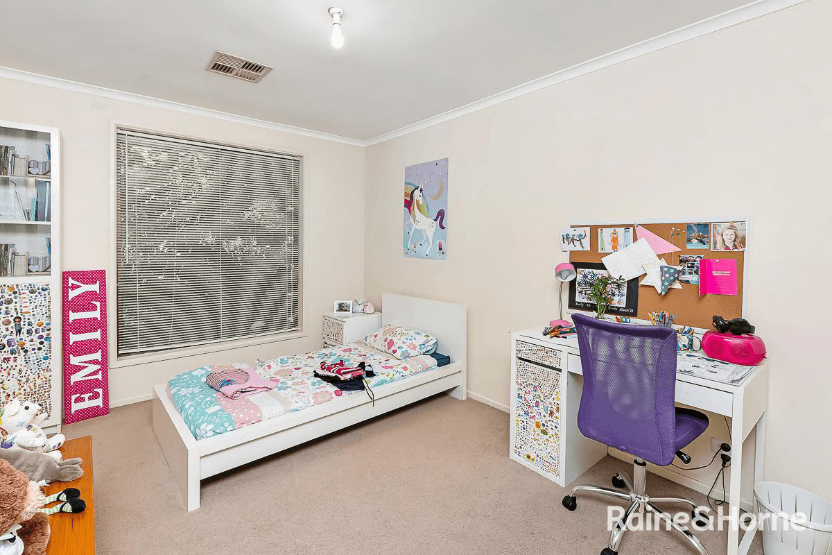 3 Bernhardt Crescent, HAHNDORF, SA 5245